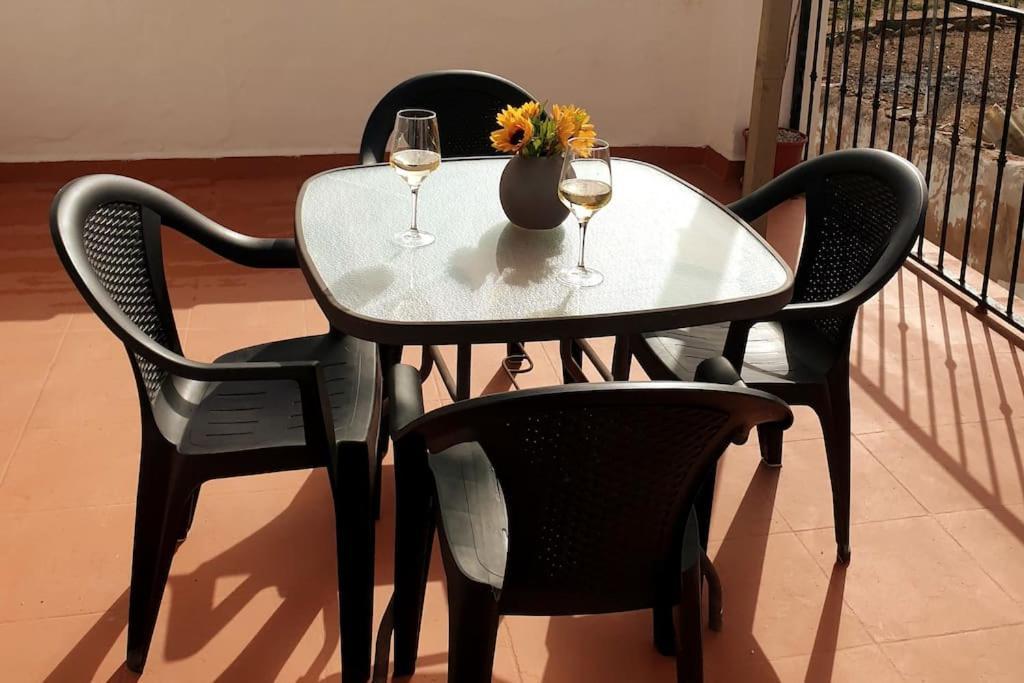 Casa Arriba Village House In Zarra Luaran gambar