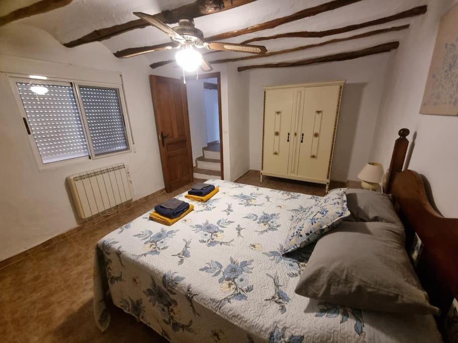 Casa Arriba Village House In Zarra Luaran gambar